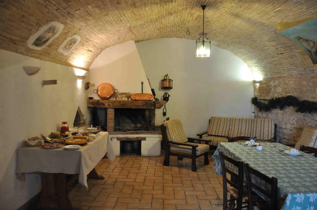 Agriturismo "Antico Frantoio" Villa Foligno Kültér fotó